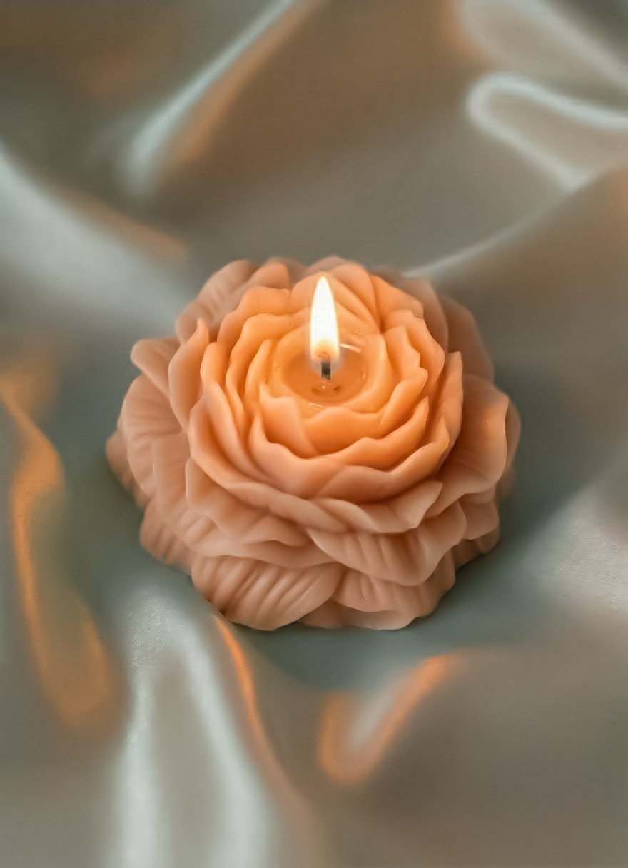 Aura Bloom Peony Candle