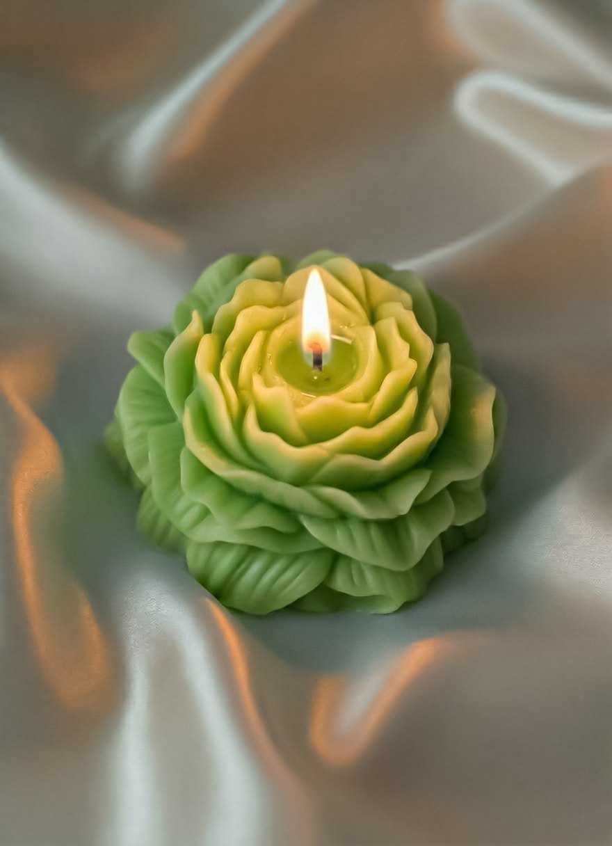 Aura Bloom Peony Candle